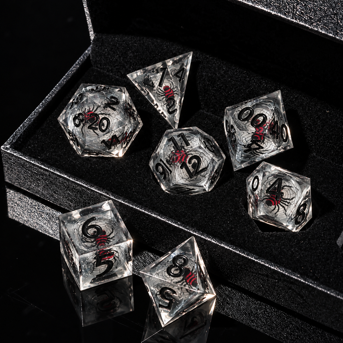 Moving Core Fantasy Polyhedral Dice Set
